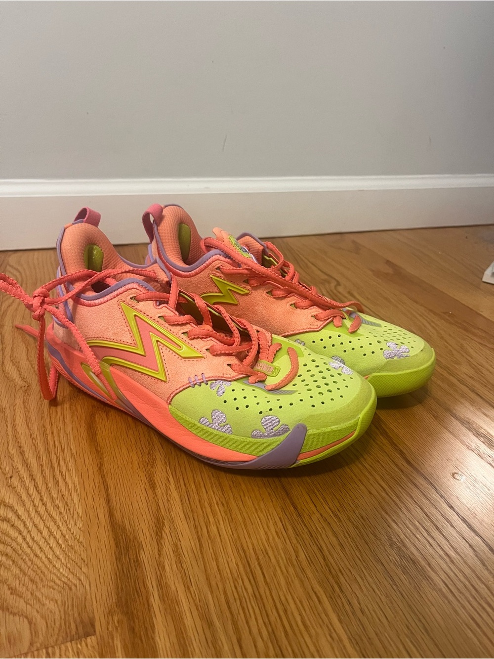 SpongeBob women Neon Coral & Lime Women's Athletic Shoes